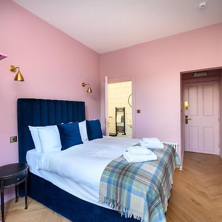 Comfortable Ground Floor Double Room Единбург Екстериор снимка