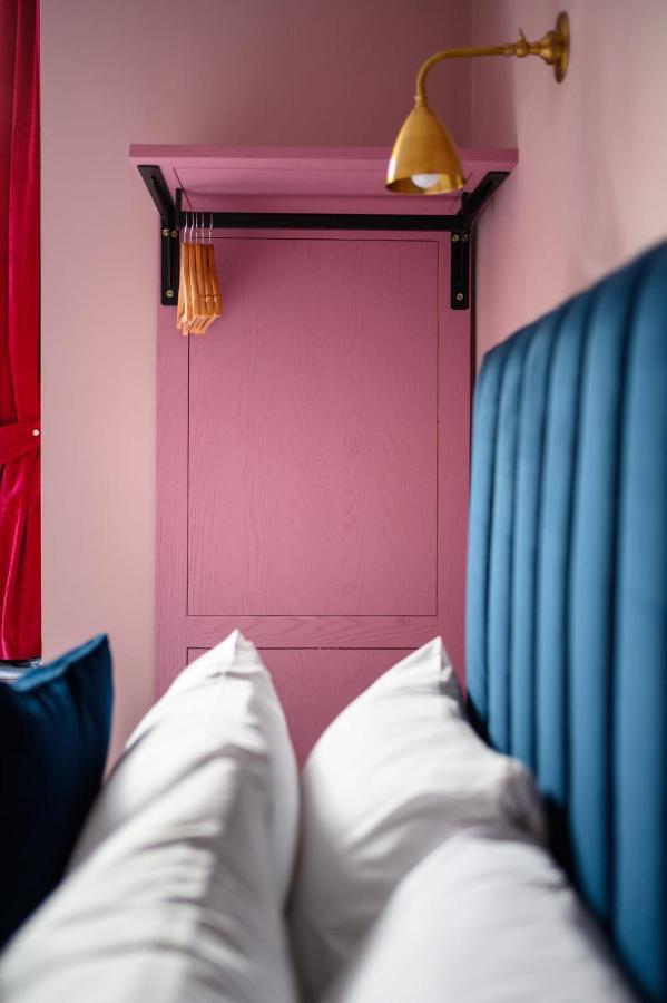 Comfortable Ground Floor Double Room Единбург Екстериор снимка